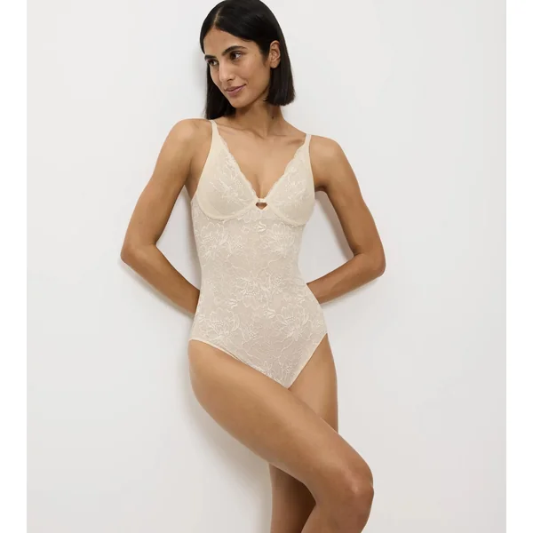 AMOURETTE CHARM Creamy Dream
