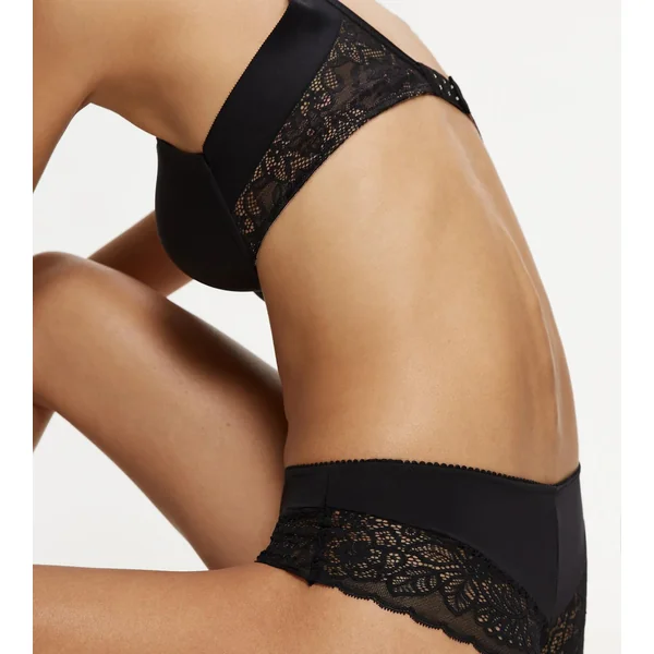 AMOURETTE SPOTLIGHT Black