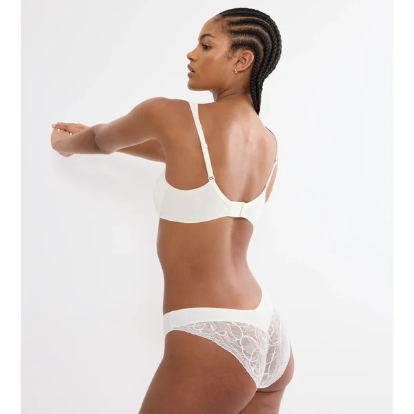 BMU ILLUSION CURVE Ecru White