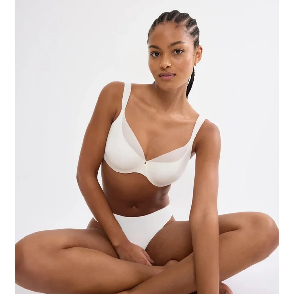 BMU ILLUSION CURVE Ecru White