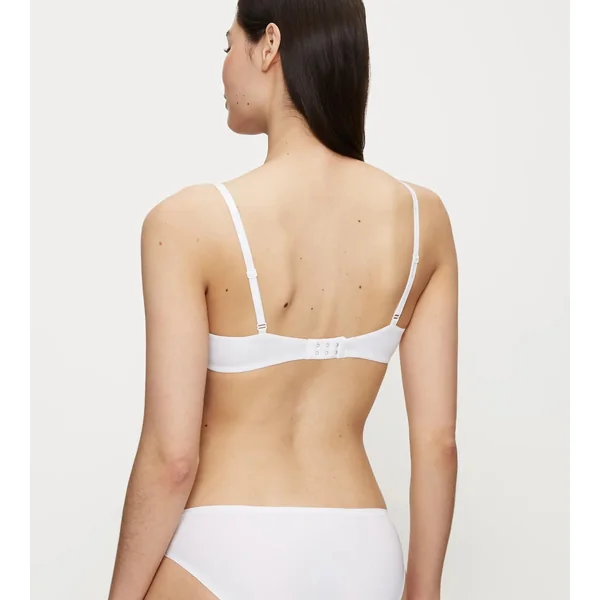 BODY MAKE-UP White