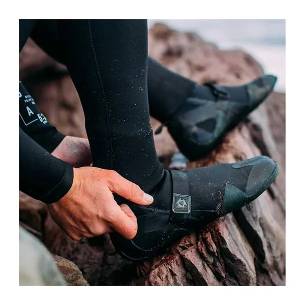 Chaussons néoprène MYSTIC Marshall Boot 5mm Split Toe Black