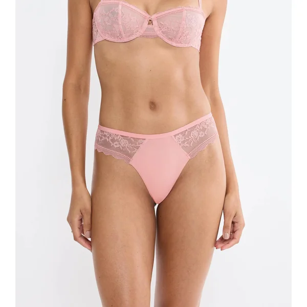 COMFORT ALLURE Strawberry Cream