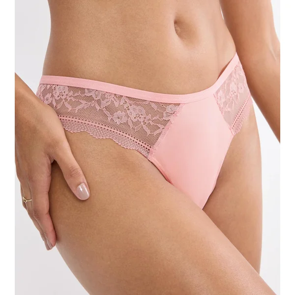 COMFORT ALLURE Strawberry Cream