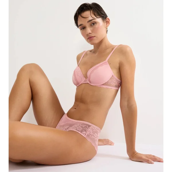 COMFORT ALLURE Strawberry Cream