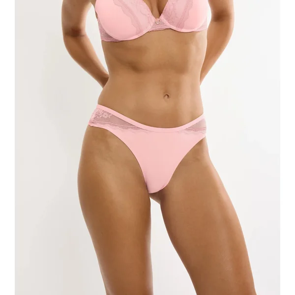 COMFORT ALLURE Strawberry Cream