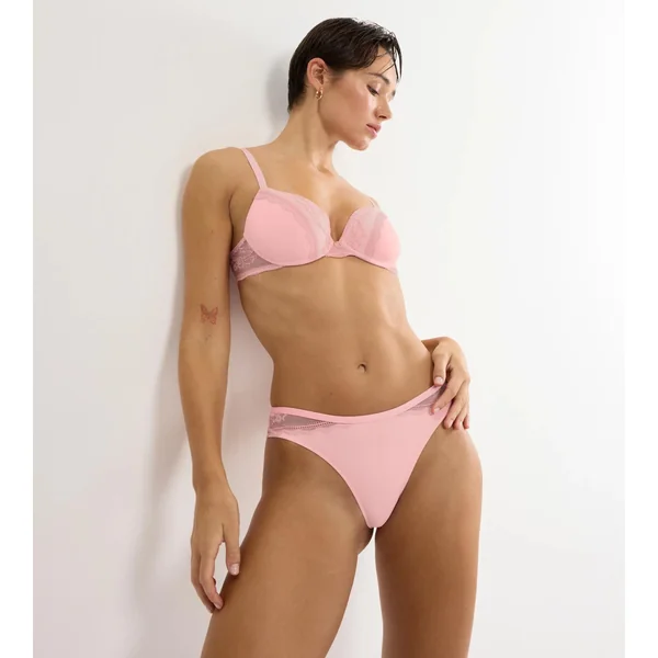 COMFORT ALLURE Strawberry Cream