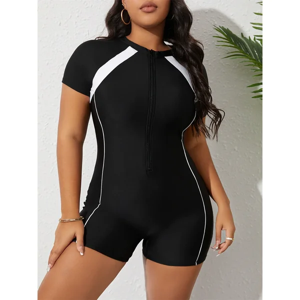 Maillot de bain noir avec une fermeture