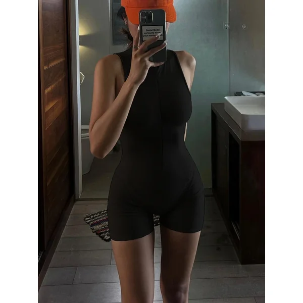 Maillot de bain shorty 1 pièce col montée