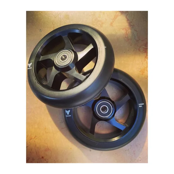 Paire de roues trottinette TRIGGER 5 Spokes Noir 120 x 30 mm