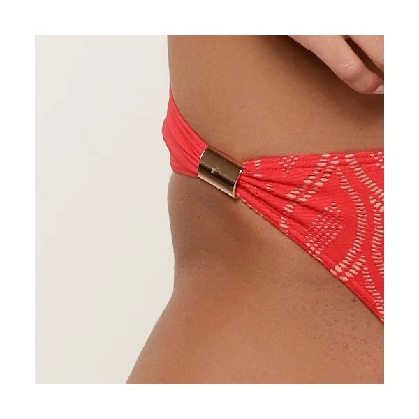 Plage de LingaDore fabulous in red Lace rouge slip de bikini