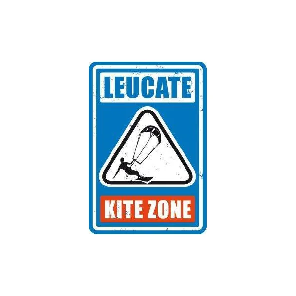 PLAQUE METAL DECORATIVE LEUCATE KITE ZONE BLUE