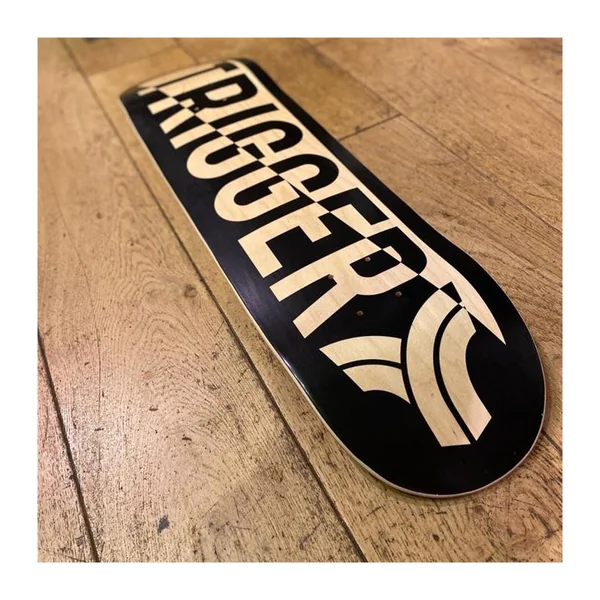 Plateau skate TRIGGER Die Cut Logo 8.375