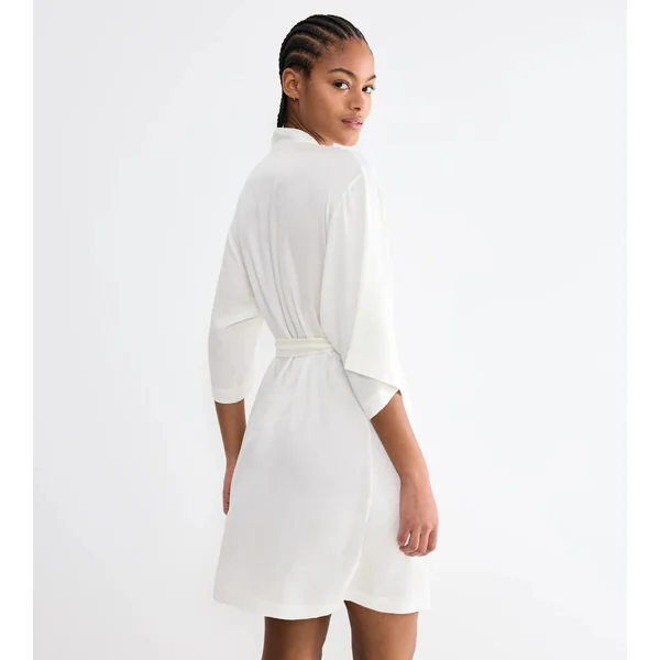 SILKY SENSUALITY Ecru White