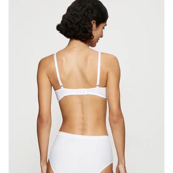 SOFT SENSATION White