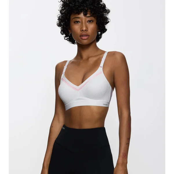 TRIACTION FREE MOTION White