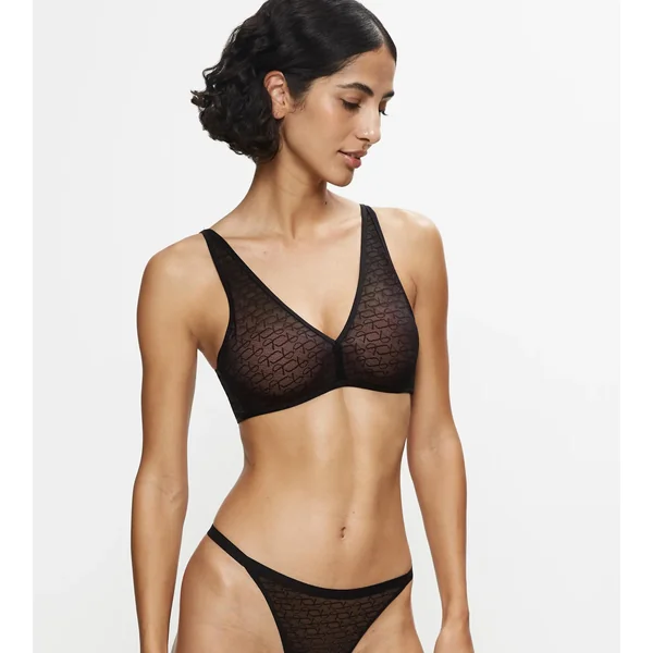 TRIUMPH SIGNATURE SHEER Black