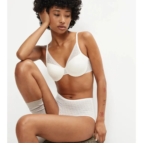 TRIUMPH SIGNATURE SHEER Ecru White